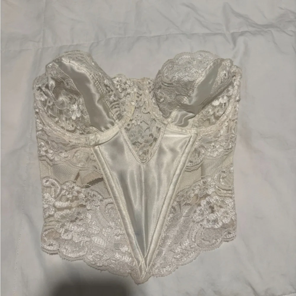 Vintage Dior Ivory Lace Bustier Top - Picture 2 of 9